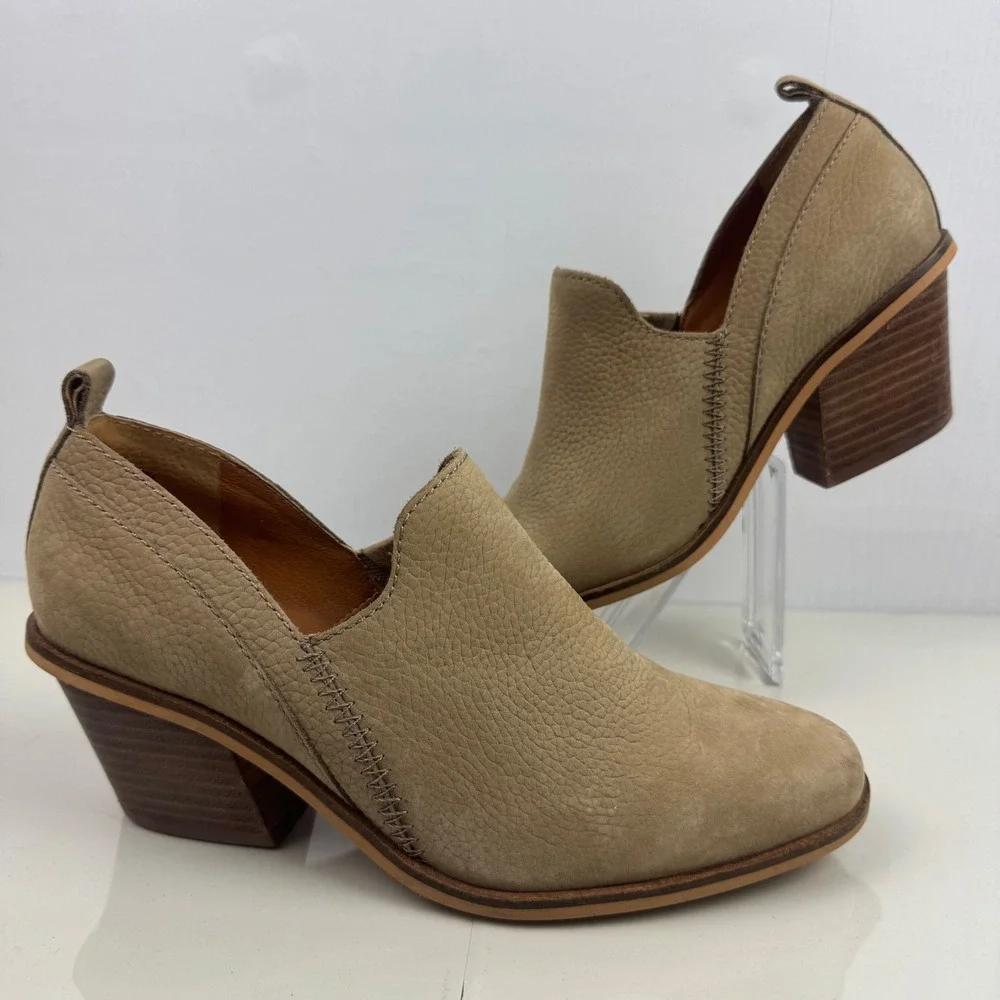 Lucky Brand Vennia‎ Ankle Booties Leather Block Heel Casual Tan Women Size 6.5